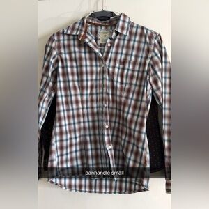 Size Small Panhandle Roughstock Button Down